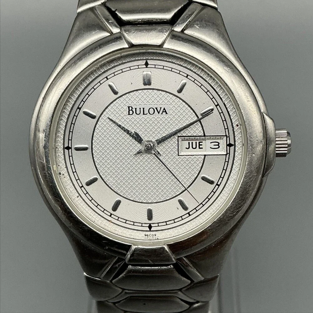 Bulova Womens Watch 32mm Silver Tone 96C09 Day Date Stainless New Battery 8